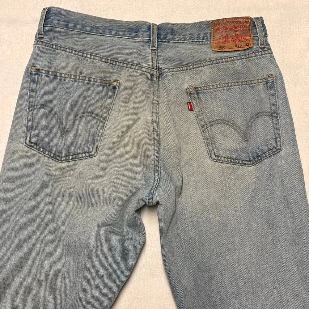Men's Levi's Relaxed Fit Light Wash Jeans Waist 35x32